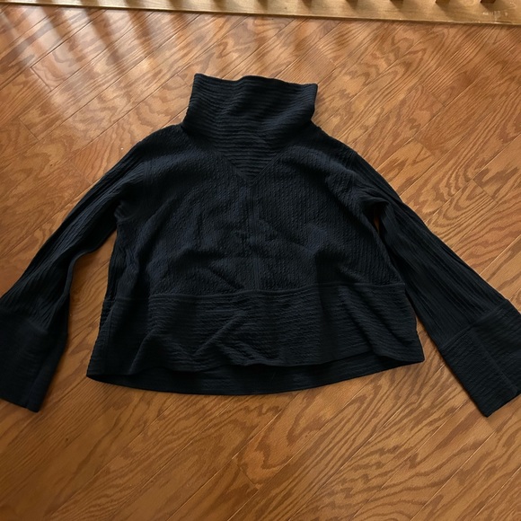 lululemon Retreat Yourself Pullover Black Size Medium/Large - Picture 3 of 5